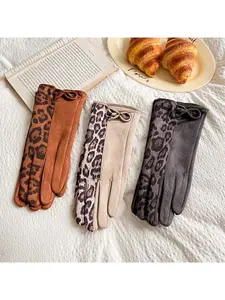 New Suede Gloves with Leopard Print Patchwork Double Intarsia Winter Warmth-Insulating Fingered Gloves for Women