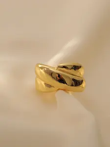 Luxury Gold Chunky Crossover Ring – Modern Statement Band for Work, Parties & Special Occasions Rhinestone Decor Ring Stackable Rings Trendy Jewellery Accessories