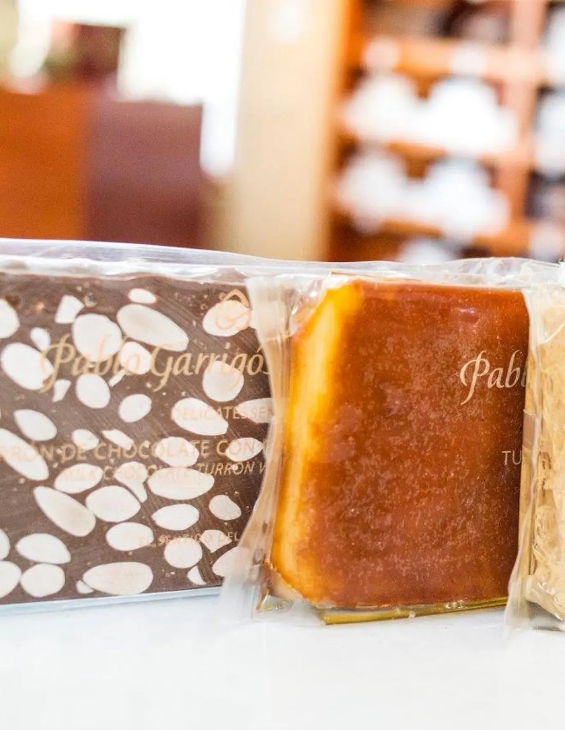 Turrón Chocolate with Almonds RILSAN by P.Garrigós 300GR