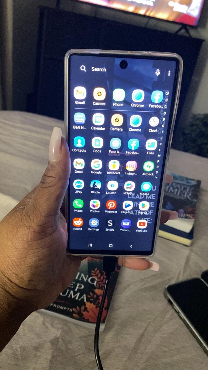 Item: Golden, 1 Count