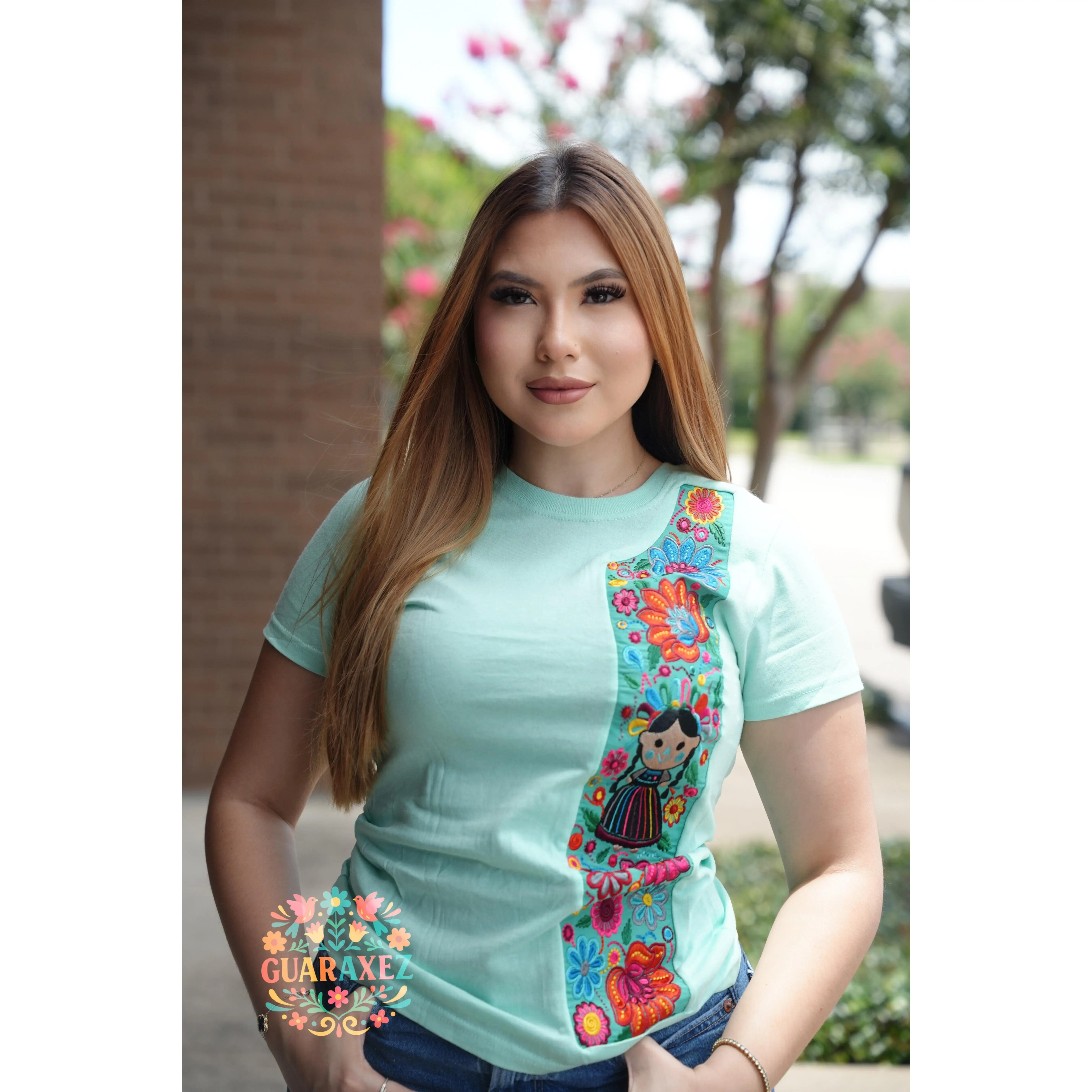 Muneca Lele Embroidery T shirt