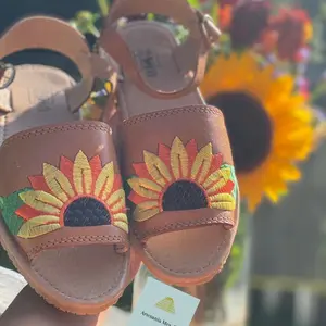 Huarache Sandal/ Sunflower open toes/ mexican leather sandal for woman/ huarache mexicano mujer girasol/ boho hippie sandals Women Footwear