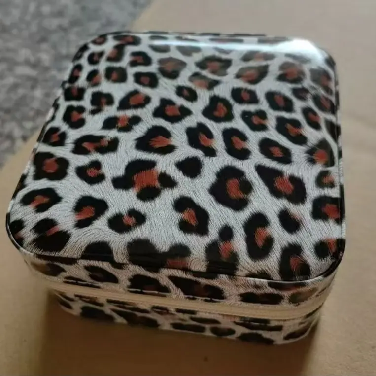 Yellow leopard print, 2 pieces