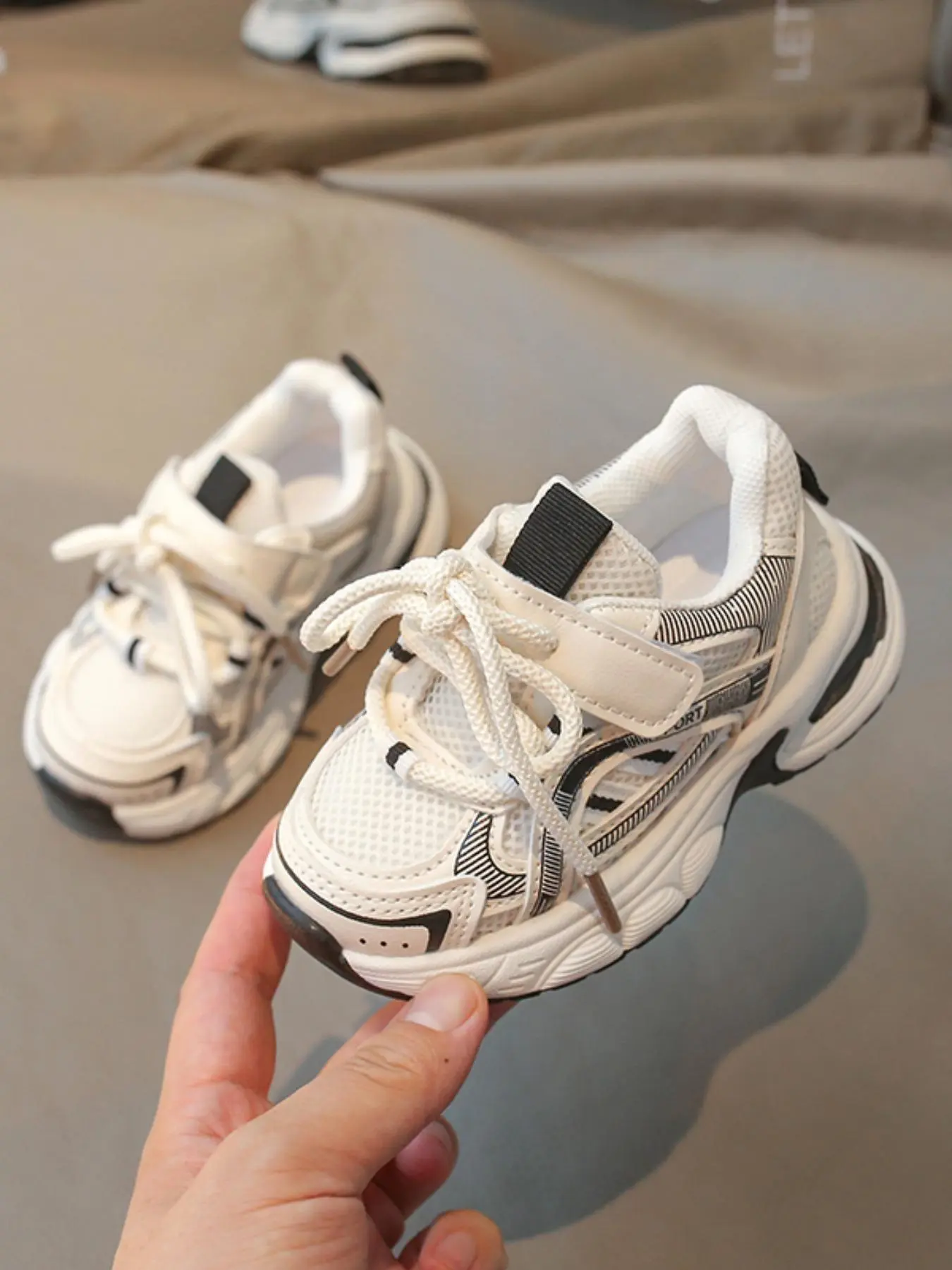 Simple Fashion Breathable Mesh Sneakers, Casual Comfortable Non-Slip Sports Running Shoes for Boys and Girls, Casual Trendy Trainers, Low-Top Trainer Footwear for Daily Wear