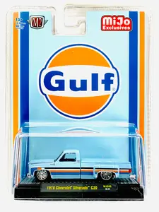 M2 Machines Mijo Exclusive Gulf 1978 Chevrolet Silverado C30 Custom