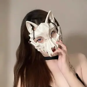 Japanese-Style Half-Face Mask — A Lightweight and Stylish Cosplay Prop, the Ideal Accessory for Halloween Parties and Anime-Themed Events.