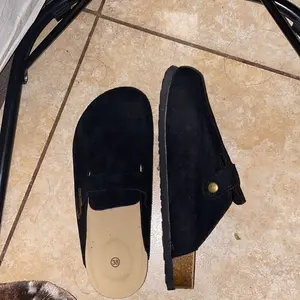 Womens Clogs Slip-on Potato Shoes Leather Mules with Suede Cork Footbed