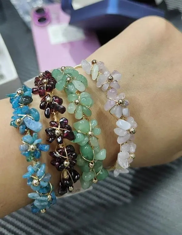 370816tElsa Gravel and small flower bracelet.SJ 370816tElsa Gravel and small flower bracelet.SJ