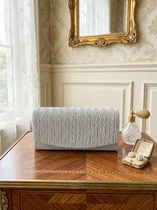Silver Color Glitter Textured Envelope Clutch, Elegant Evening Handbag for Weddings & Parties, Stylish Accessory for Special Occasions