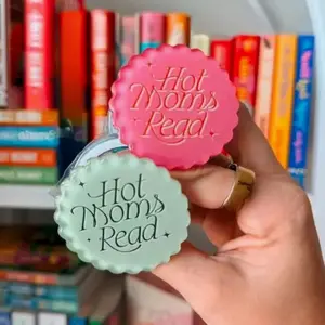 Magnetic Phone Grip Hot Moms Read Kindle Grip, Kindle Holder, Kindle Accessories, Phone Holder, Best Gift For Mom, E-Readers Gift