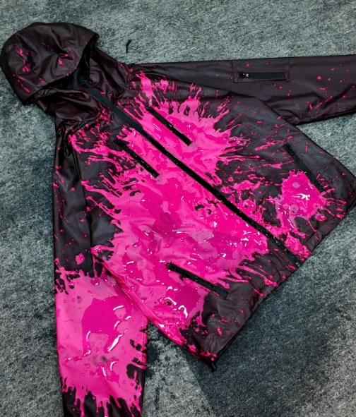 Item: Black Turns Pink, 2XL