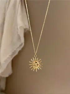 Women's Sun Design Pendant Necklace, Minimalist Chain, Fashion Jewelry for Party, Daily Clothing Decor, Trendy All-match & Exquisite Jewelry for Birthday Gift, Fashionable Jewelry Accessories