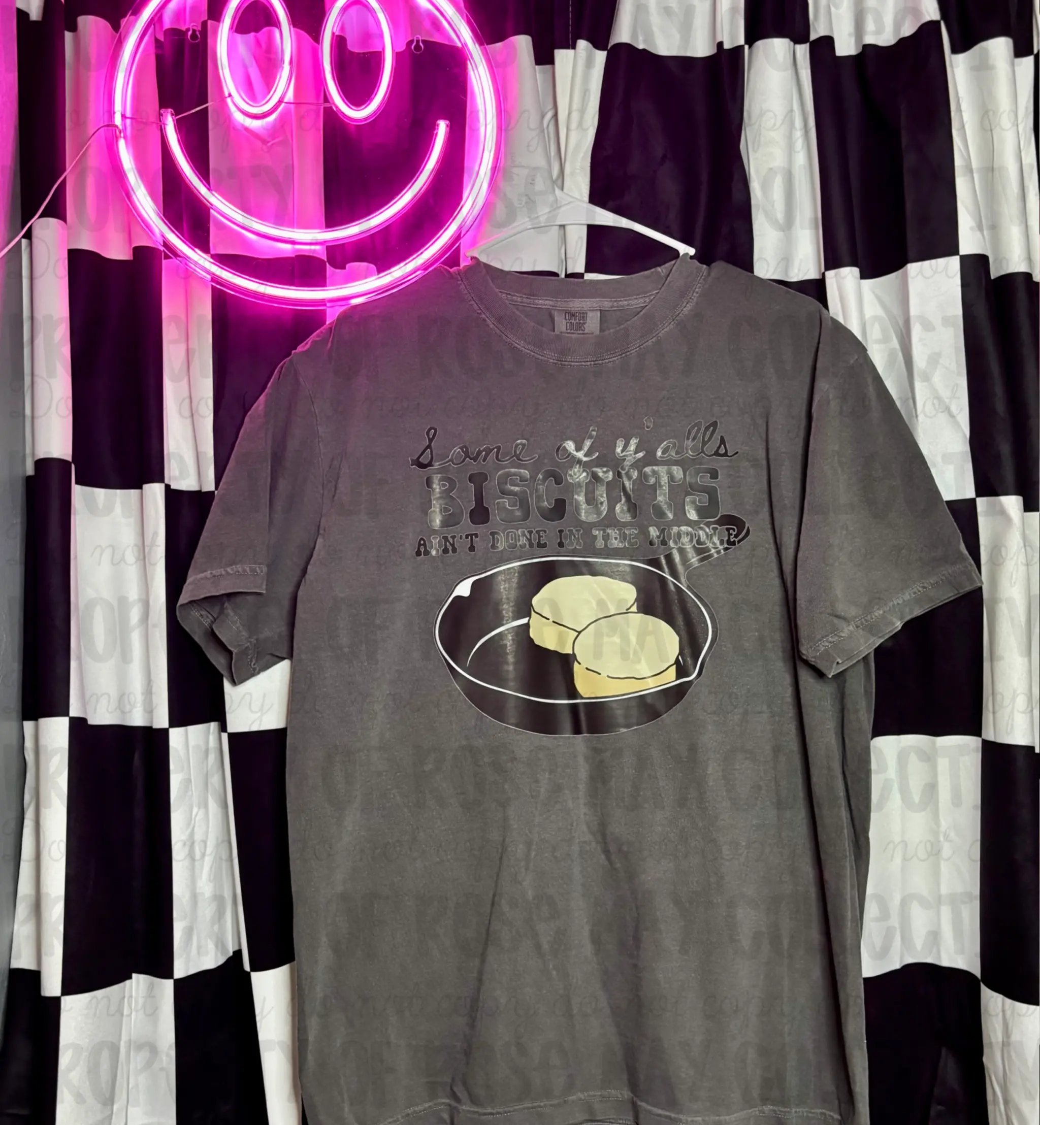 Biscuits graphic tee