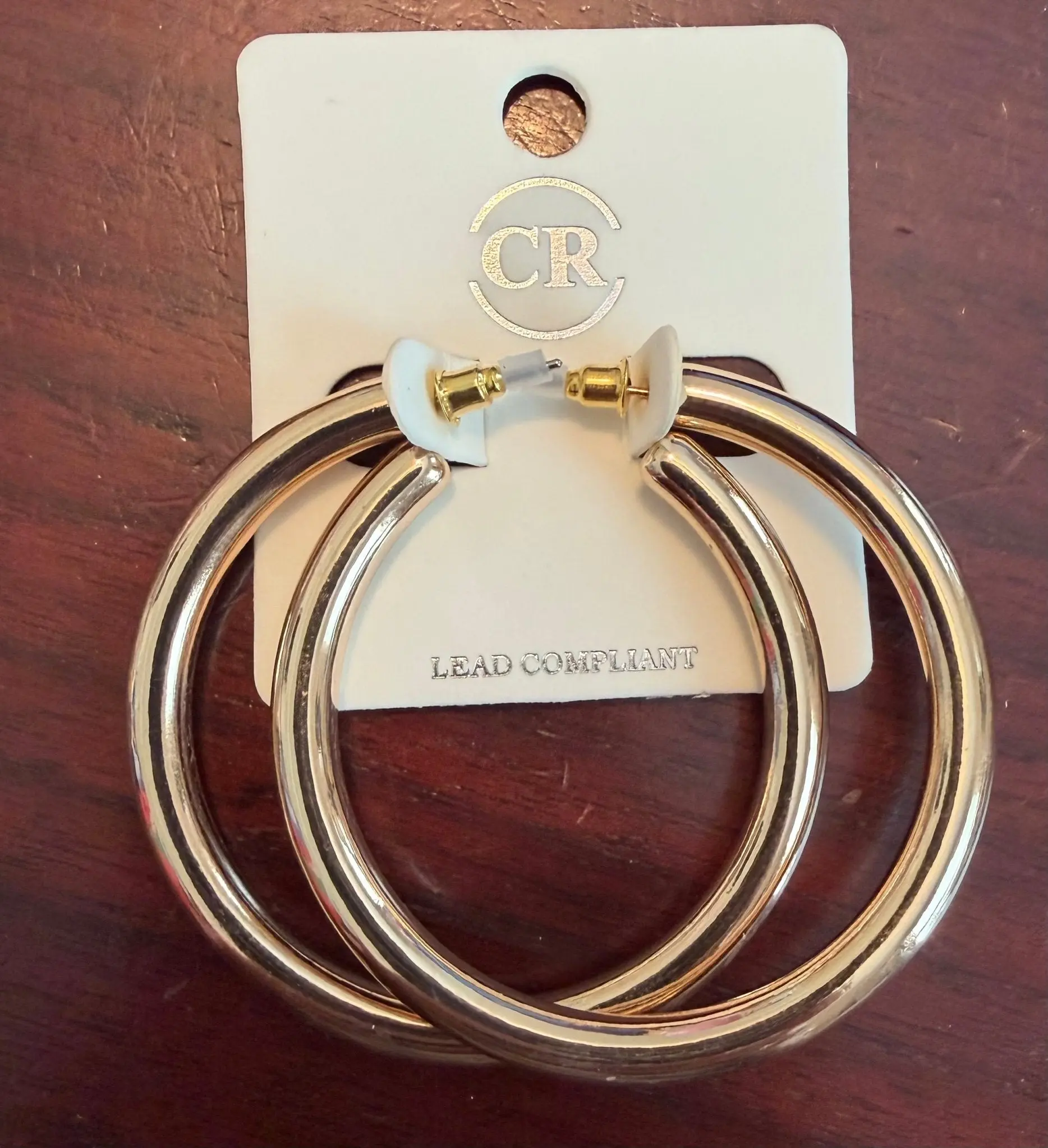 Gold round earrings Gold round earrings