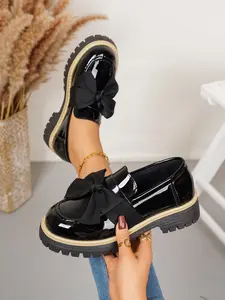 Women's Flat Round Toe Slip-On Shoes, Spring & Fall New Leather Butterfly Knot Decor Workwear Footwear Rubber