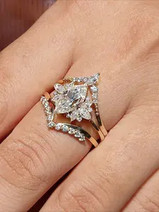 3 Pc /Set Sparkling V-Shaped Horse Eye Zircon, Cubic Zirconia Ring for Women All-Match Engagement Wedding Ring Ladies Fashion Jewelry for Party Daily Clothing Decor Accessories as Anniversary Birthday Valentine's Day Gift for Girlfriend