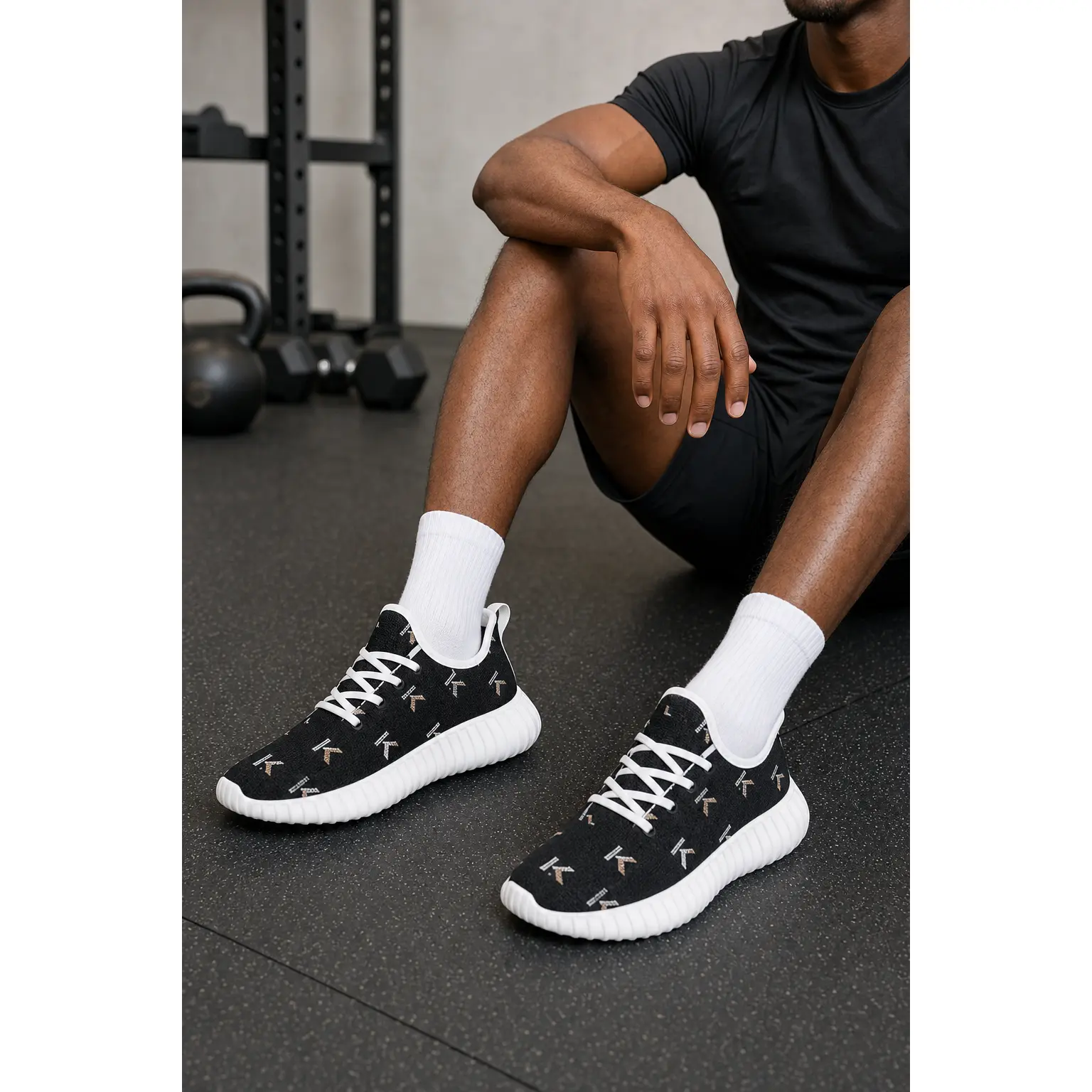 KYNDEO Crown Sneaker - Noir Crest