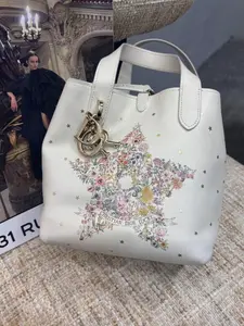 Pre-owned Dior Grained calfskin leather Tote Bags mall Toujours Tote Bag (Dior Lucky Star)（92136310）