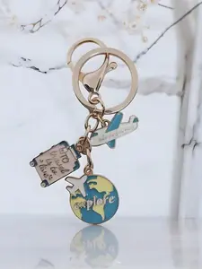 Travel Keychain Creative Earth & Plane Pendant, Unique Travel Accessory, Durable Metal Material, Perfect Gift for Travelers