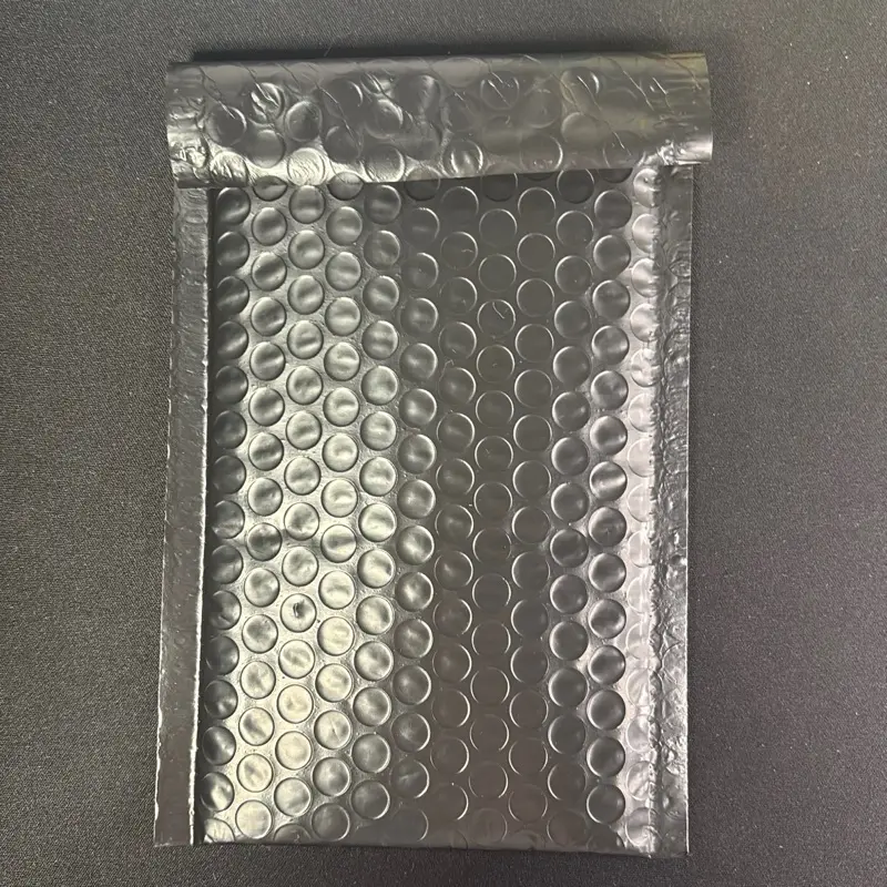 4x8 Black Bubble Mailer - Durable Packaging for Secure Shipping