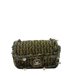 Pre-owned CHANEL FRANCE Shoulder Bags H1 Limited Badge Tweed CF Mouth Cover Bag H71649