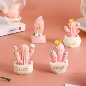 1 set of 5 mini pink cactus ornaments - perfect Valentine's Day desktop decoration, girly cartoon theme resin decorative accessories, suitable for interior decoration of various room types, cute desk ornaments