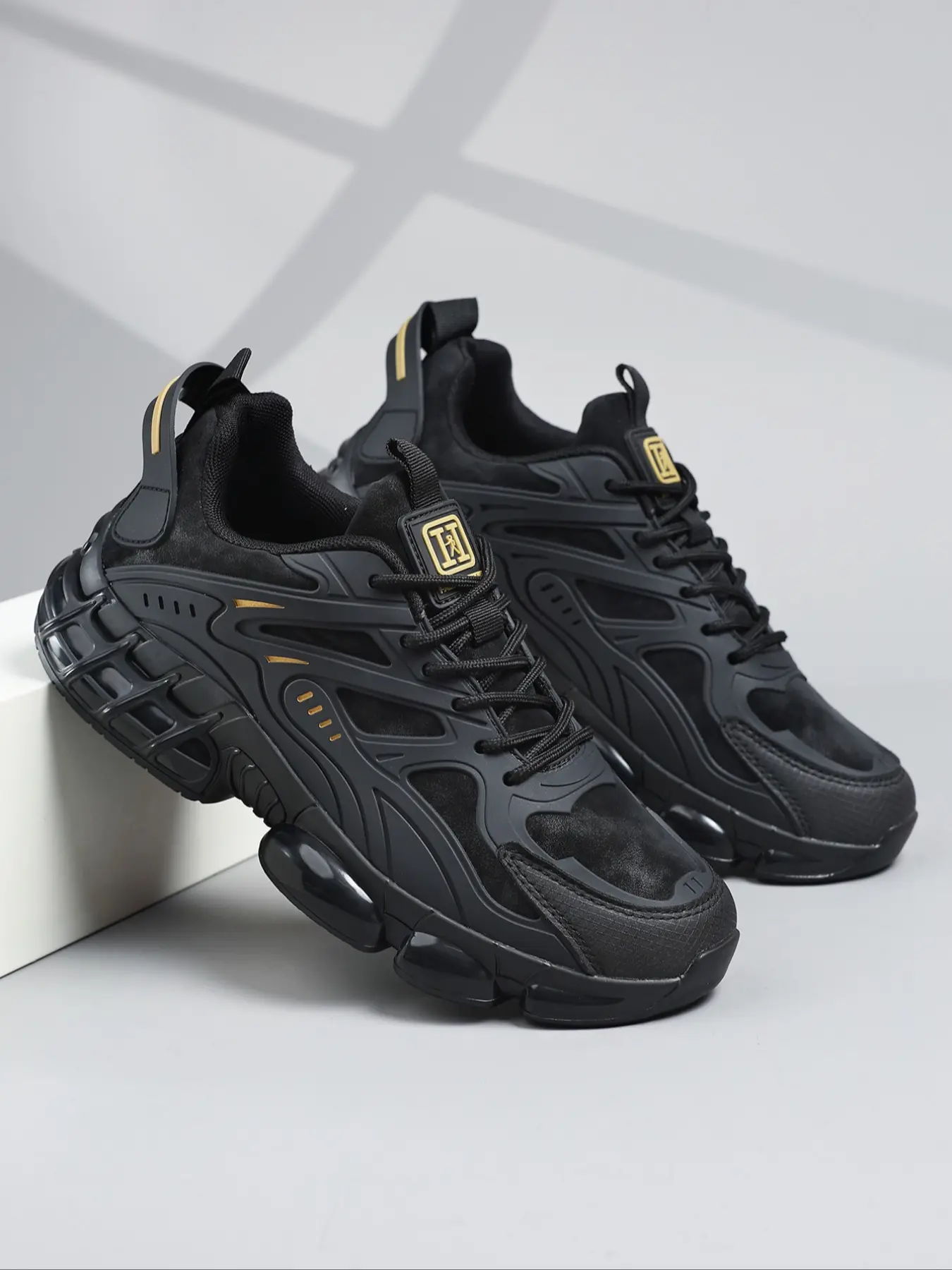 Men's Lightweight Athletic Running Shoes, Breathable Low-Top Sports Sneakers, Shock-Absorbing Rubber Sole, Casual Training Footwear, Workout Sneakers