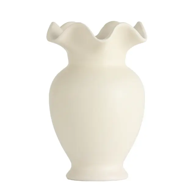 Ruffle-Shaped Ceramic Vase – Off-White Tabletop Accent for Indoor Decor