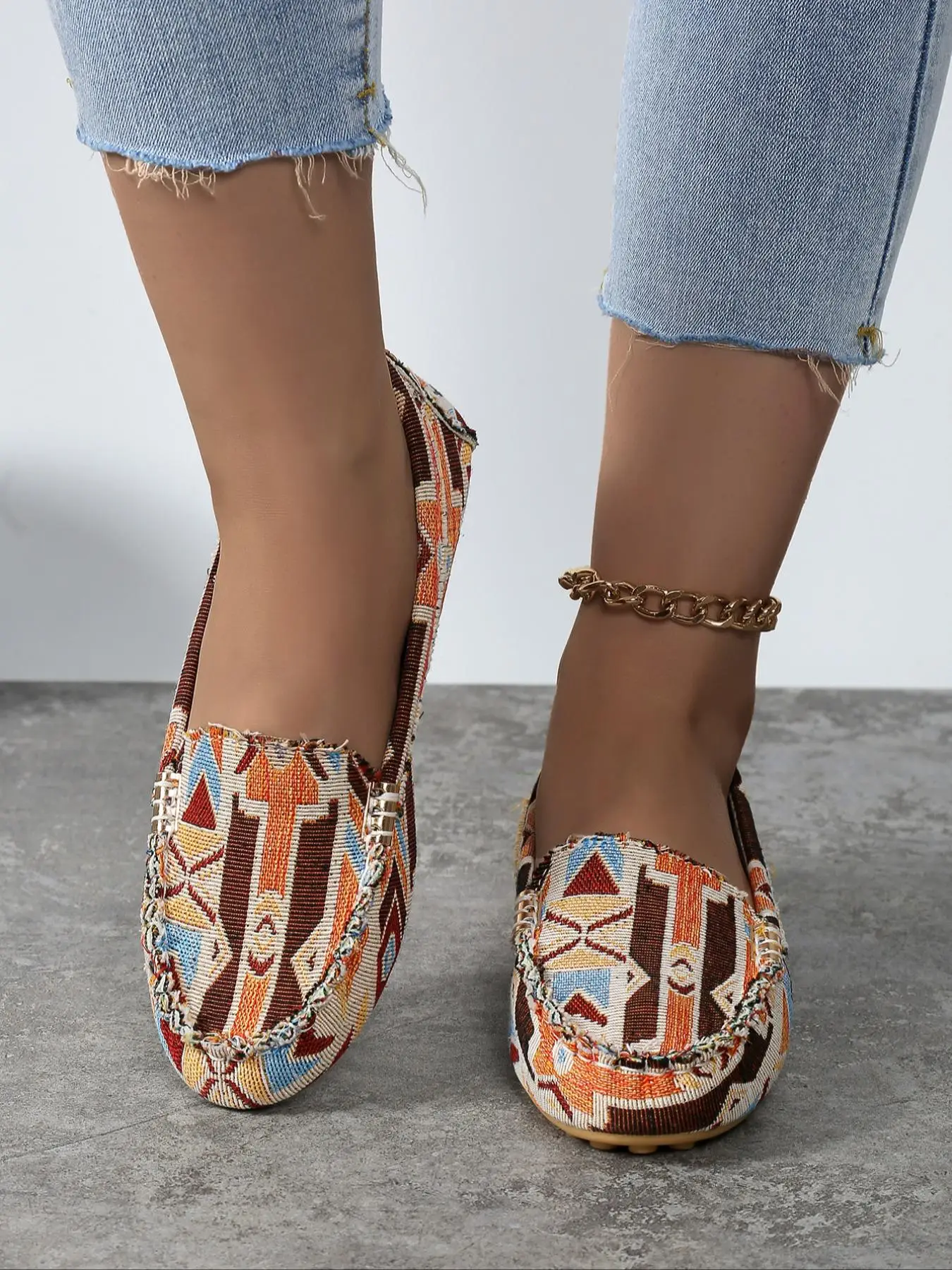 Women's Casual Ethnic Pattern Slip on Flats, 1 Pair Casual Boho Style Round Toe Flat Shoes for Daily Wear, Non-slip Comfortable Flat Shoes for Women &