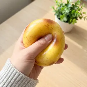 6cm fluid potato squeeze toy, a stress-relieving toy that releases tension and has a soft texture.