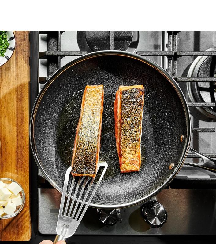 HexClad Hybrid Nonstick 10-Inch Frying Pan with Tempered Glass Lid, Stay-Cool Handle, Dishwasher-Friendly, Oven-Safe Up to 900°F, Induction Ready, Compatible with All Cooktops