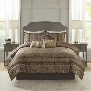 Madison Park Bellagio Cozy Comforter Set - Luxurious Jaquard Traditional Damask Design, 7 Piece Set with Comforter, Shams & Decorative Pillows