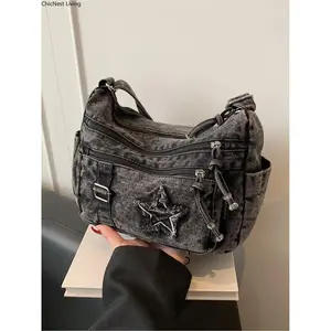 Casual and fashionable multi pocket star pattern design bag Embellished Shoulder Bag can be worn on one shoulder or diagonally