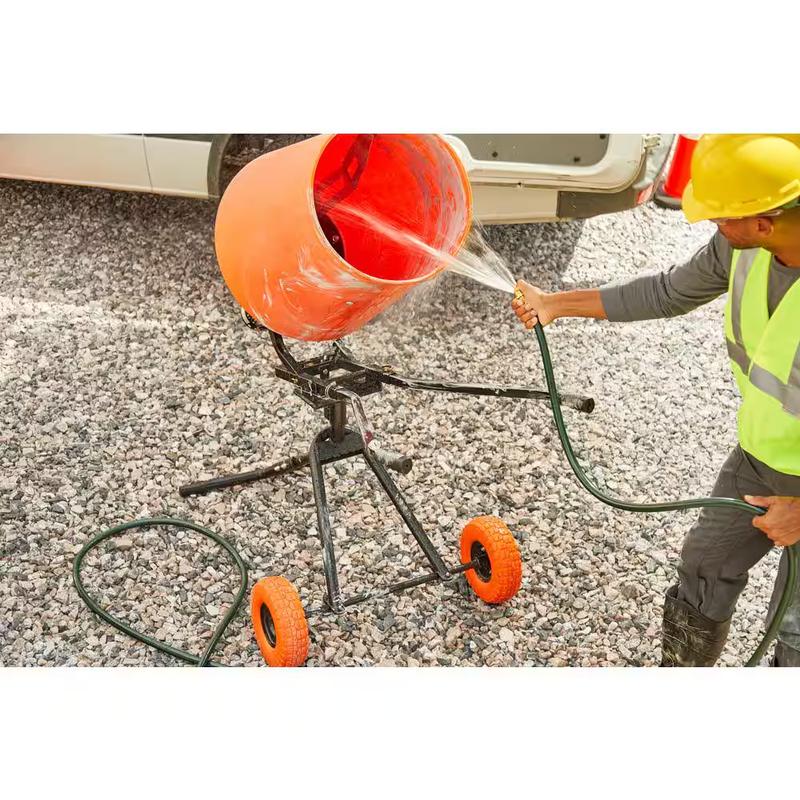 NEW 25 ft Heavy Duty Garden Hose 5/8 in Diameter with Crush Proof Couplings Husky