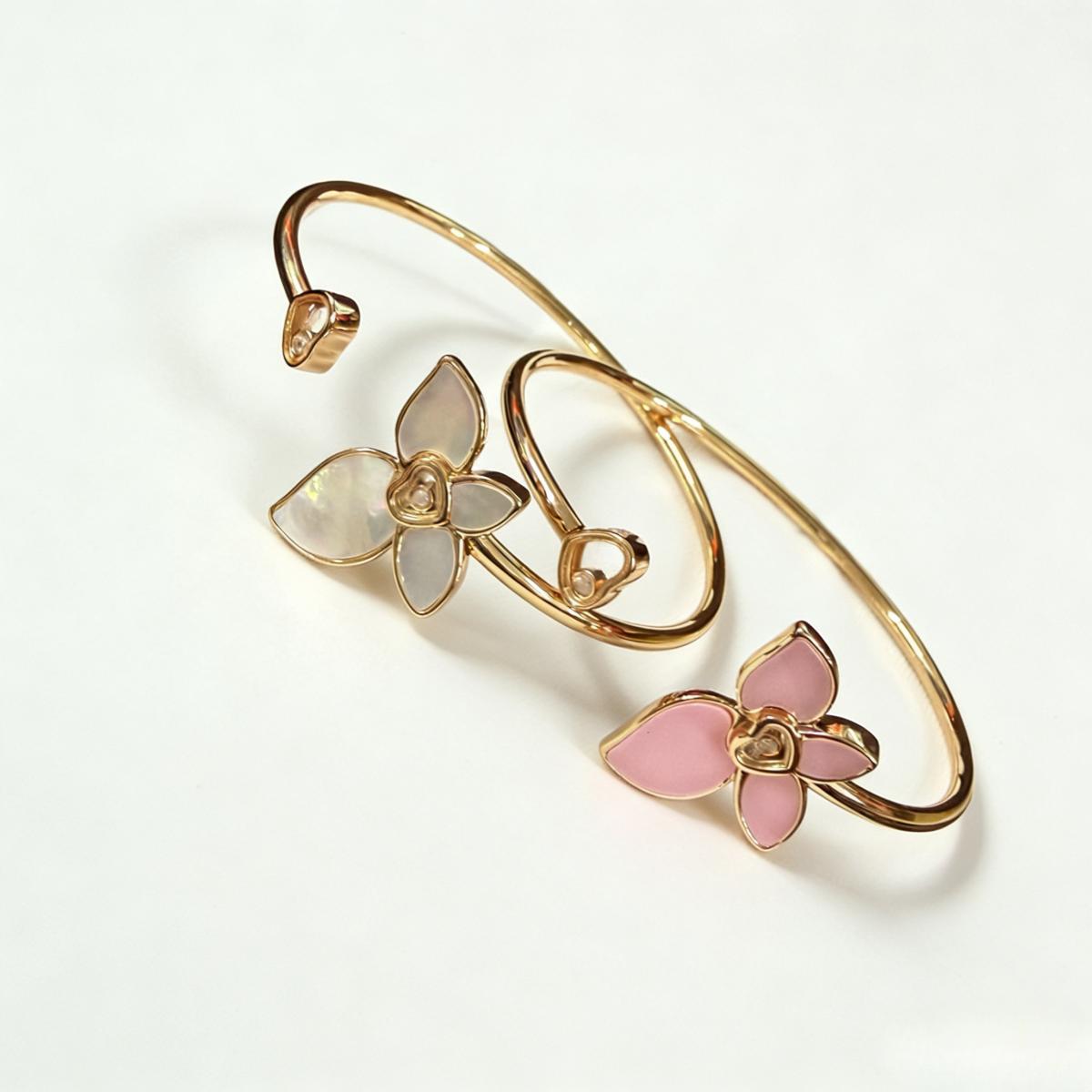 Vintage Gold Flower Cuff Bangle, Enamel Open Bracelet, Retro Jewelry for Women, Perfect Gift for Girl Friend Mom