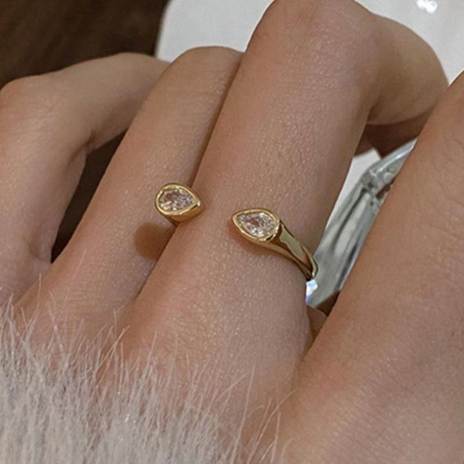 Minimalist Adjustable Open Ring for Women – Delicate Statement Band, Trendy Modern Jewelry