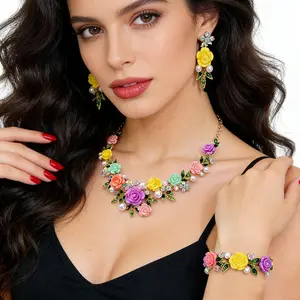 Vintage Floral Jewelry Set, Necklace Earrings And Bracelet Combo Inlaid With Faux Pearls And Rhinestones, Elegant Retro Rose Ornaments, Delicate Dress Matching Accessories for Wedding Ceremony, Bridal Party And Festival Gifting,summervibes