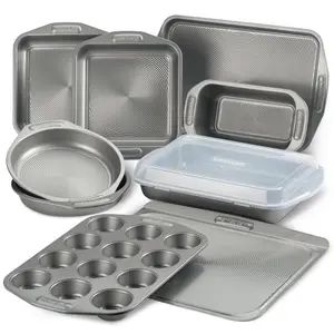 10-Piece Nonstick Bakeware Set 10-Piece Nonstick Bakeware Set