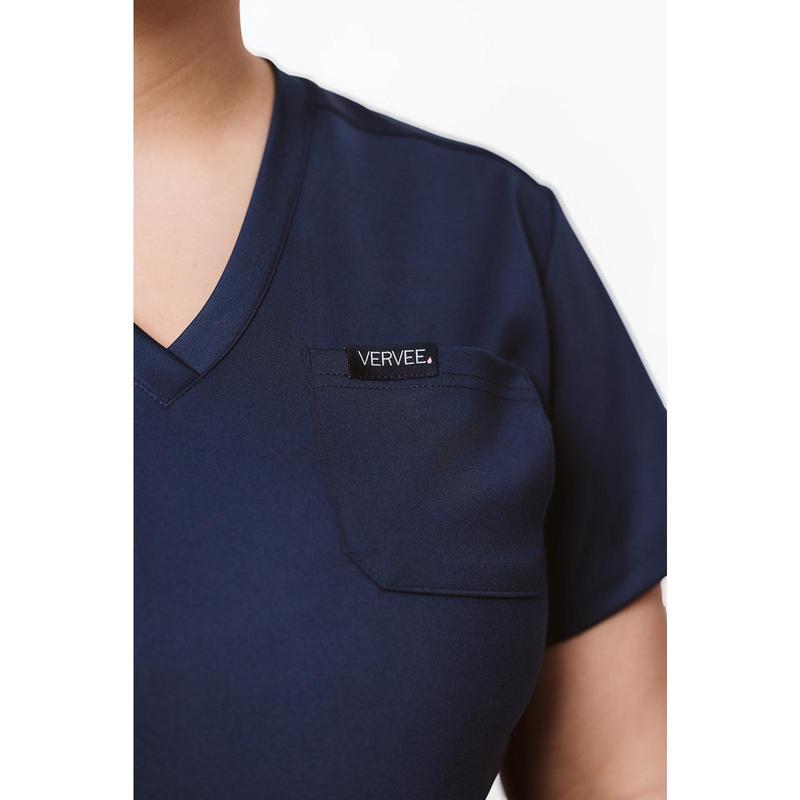 ESSENTIAL Scrub Top