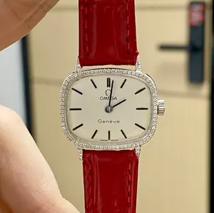 Omega Genève Vintage 24x21mm Manual Wind - White Dial & Diamond-Set Caseback Ladies Watch MWT000577