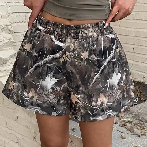 【Plus Size】 All Over Print Shorts, Elastic Waist Short, Elastic Waistband Shorts, Branch Print Shorts, Street Fashion Casual Shorts for Daily Outdoor Wear, Women Plus Clothing for Summer