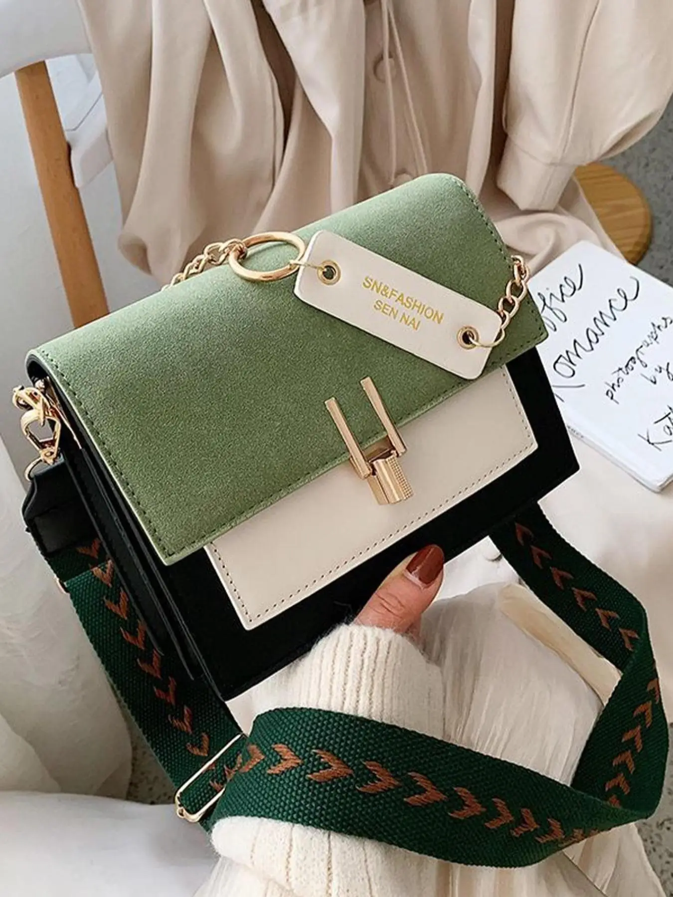 Women's Fashion Letter Tag Decor Pu Leather Zipper Square Bag, Versatile Colorblock Arrow Embroidering Design Adjustable Wide Shoulder Strap Crossbody