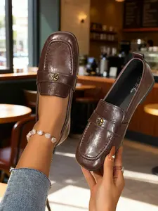 Women's Autumn New British Retro Square Toe Leather Loafers, One-Button Commuter Single Shoes, Casual Fashion Footwear