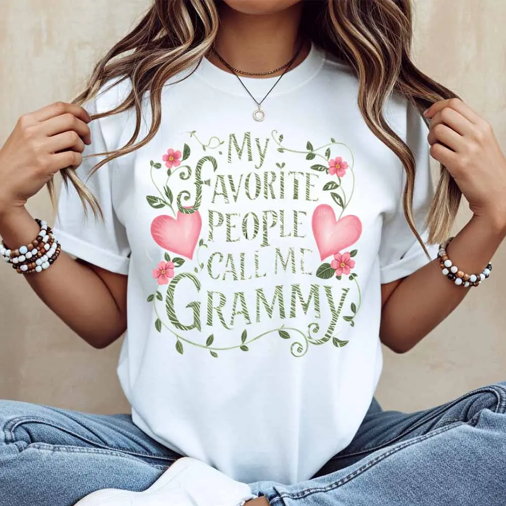 My Favorite People Call Me Grammy Floral Heart Print T Shirt Women Casual Short Sleeve Top Summer Outfit For Grandmother Gift