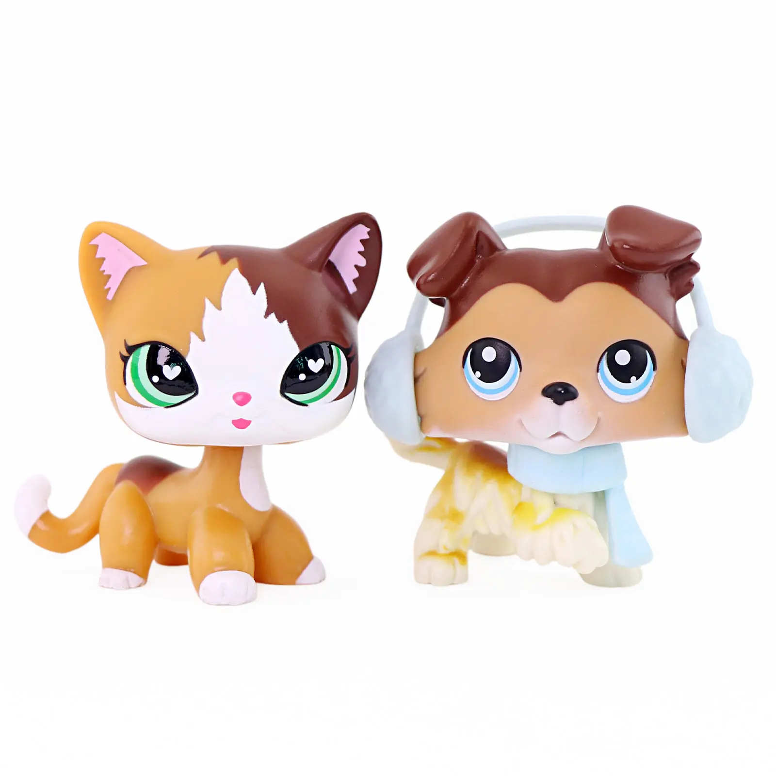 2Pcs Mini Cat & Collie Puppy Figurine Set, Hand Painted Animal Figures with Winter Accessories Desktop Collectible Decor Toy Gift