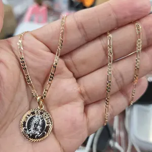 Mis 15 años Gold Chain Necklace with Detailed Coin Pendant for Special Occasions