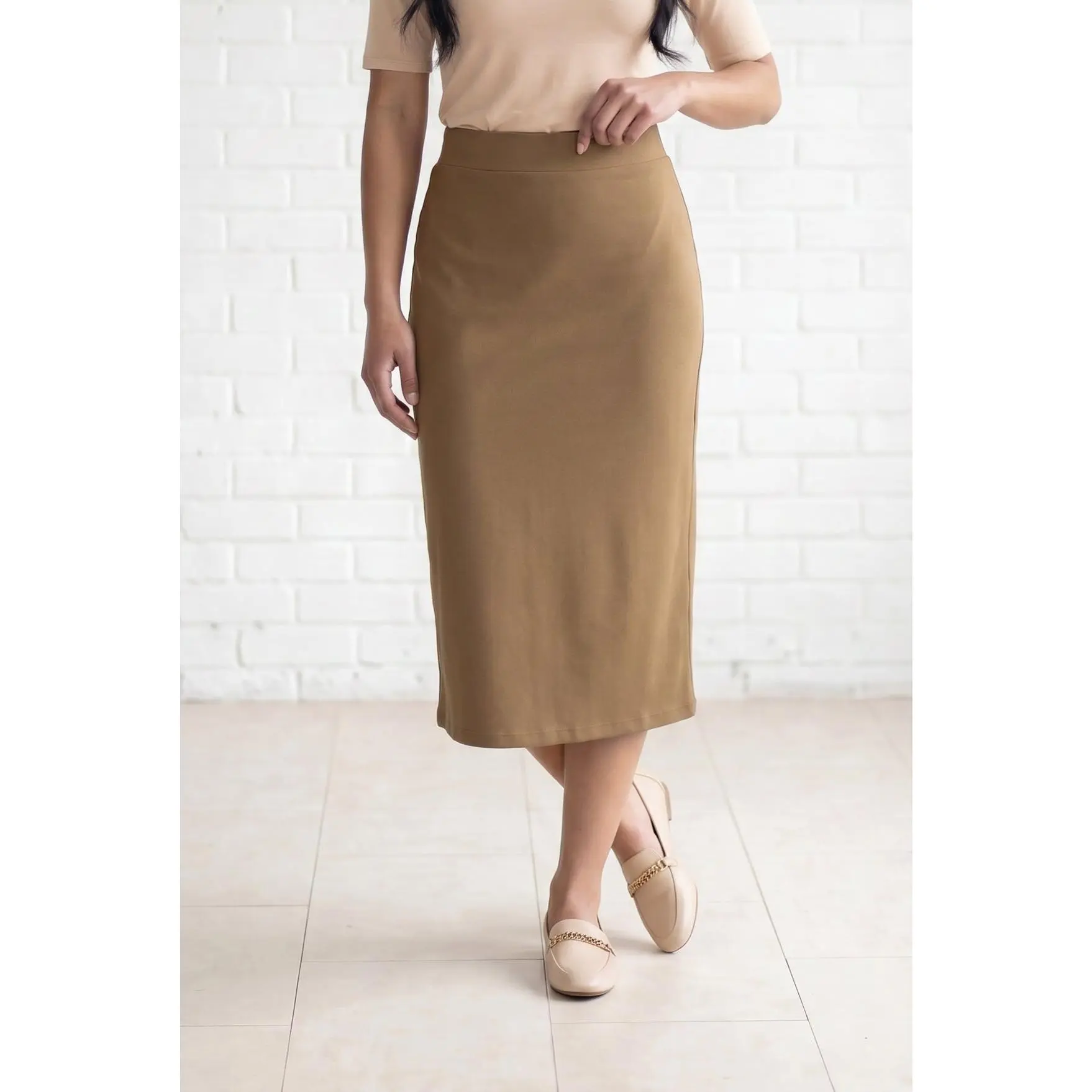 Modest 31" Relaxed Midi Skirt in Camel