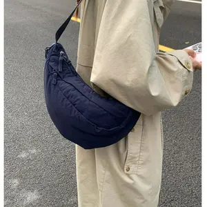 Simple and Versatile Hobo Bag An Elegant Casual Crossbody Bag That Fashionable and Lightweight Suitable Shoulder Bag