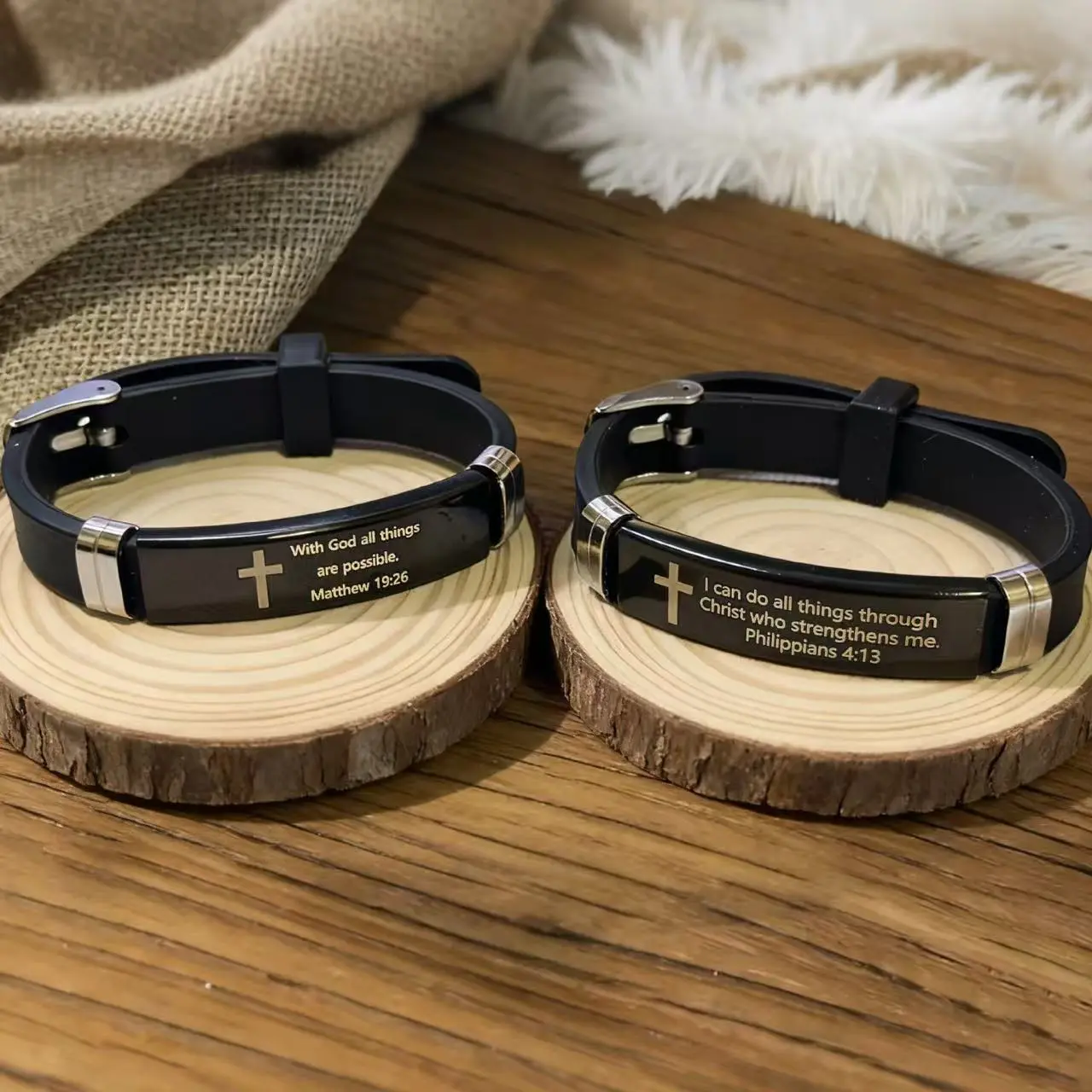 2Pcs / Set Inspirational Quote Bible Verse Cross Bracelets Faith Christian Silicone Adjustable Couple Bracelet Gospel Religious Jewelry （Matthew 19:26 & Philippians 4:13）,Jewelry for Birthday / Christmas / New Year / Valentine's Day Love Gift