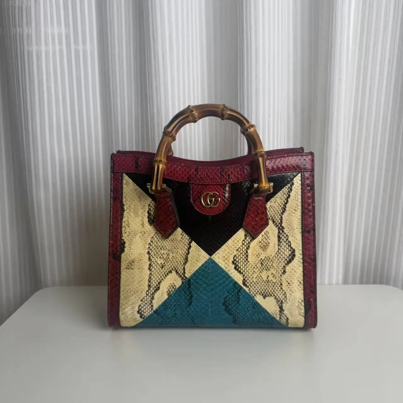 Pre-owned GUCCI snakeskin Tote Bags bag